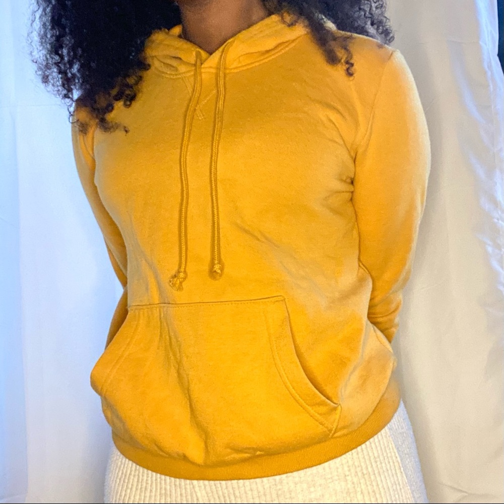 H&M Divided Women’s Mustard Crewneck Hoodie